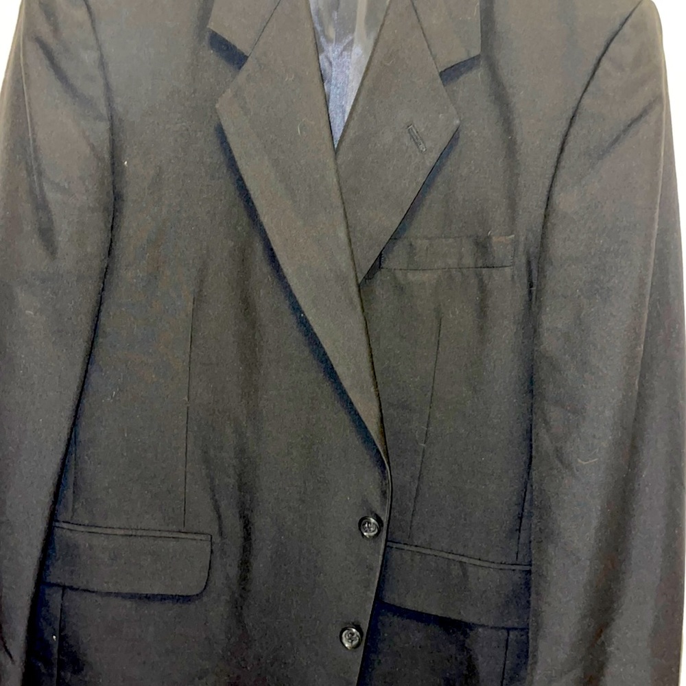 Gianelli Uomo single breasted sport coat in black.